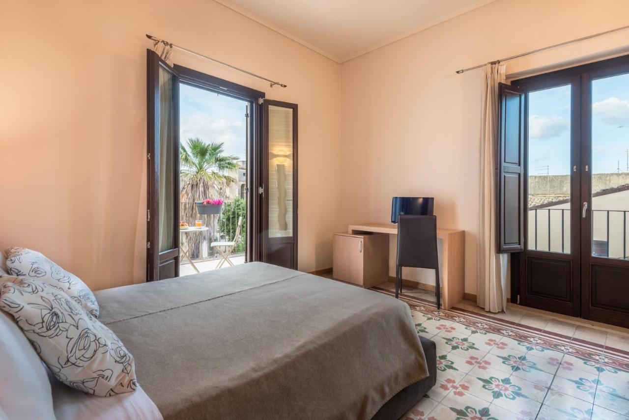 Hotel Vittorio Veneto Ragusa Exterior photo